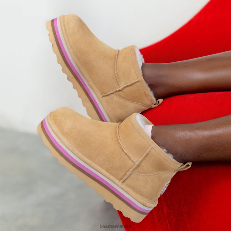 ledaina kafija sievietes zābaki BEARPAW retro īss P2XFF29