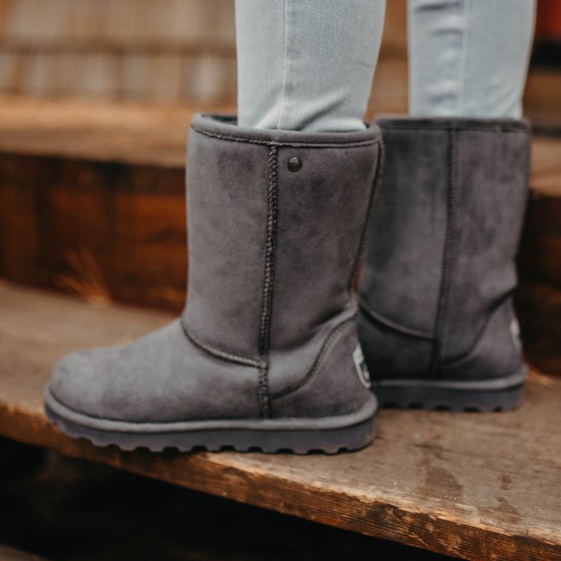 ogles sievietes zābaki BEARPAW elle īss vegāns P2XFF228
